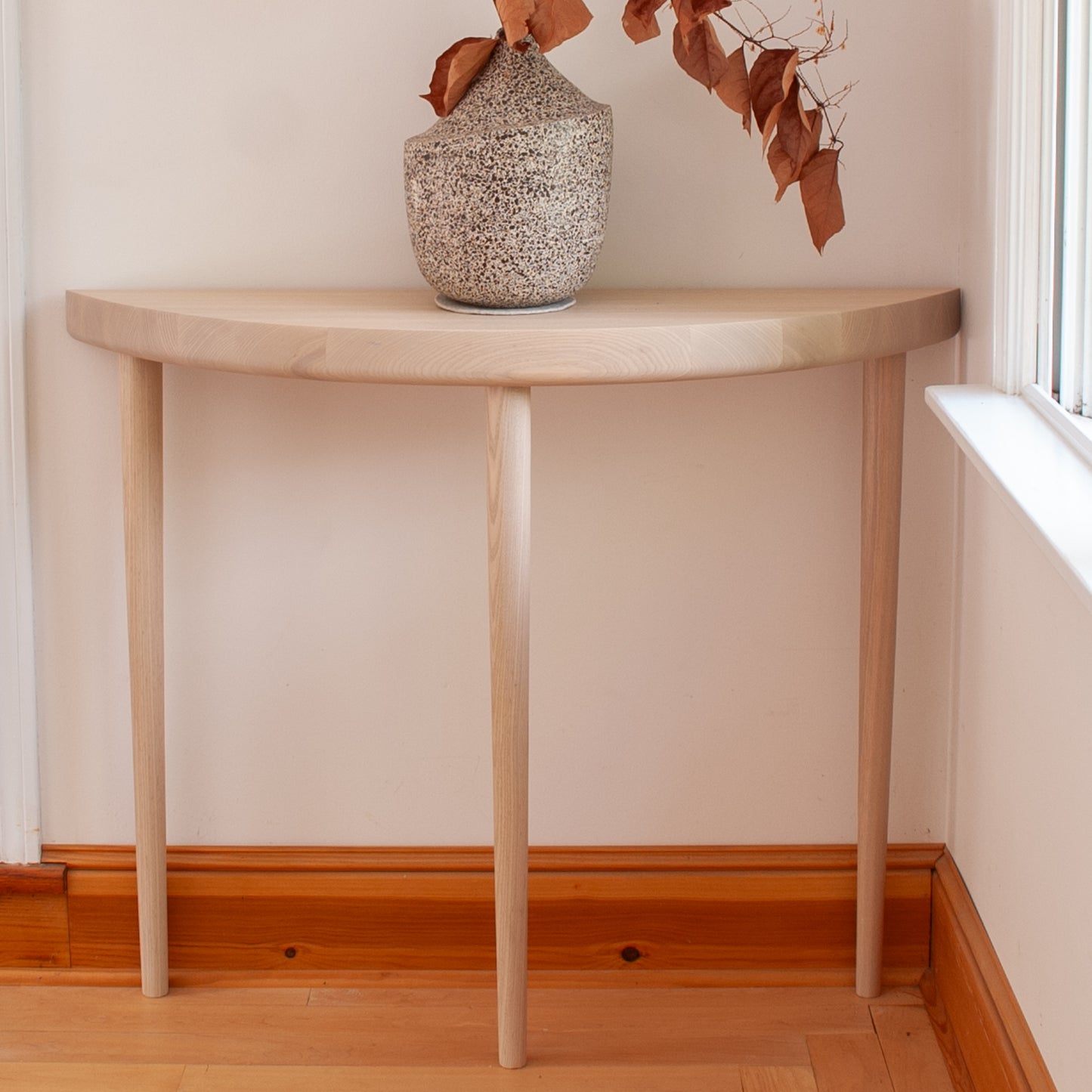 Console Table 102 Demilune