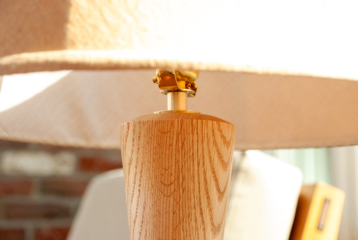 Amphoreus Table Lamp