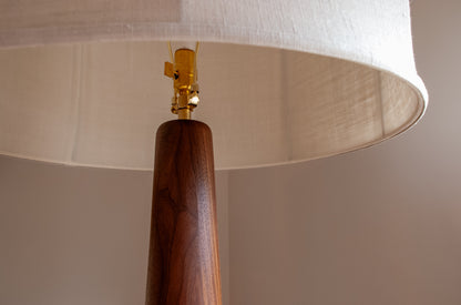 Kolona Floor Lamp