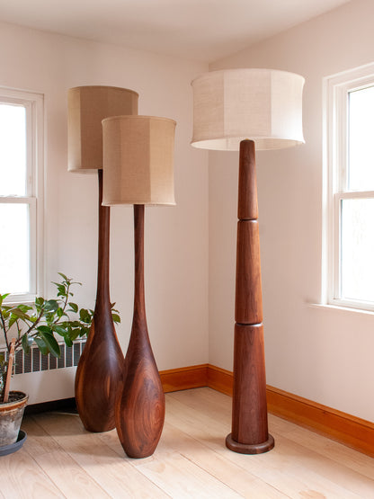 Amphoreus Floor Lamp